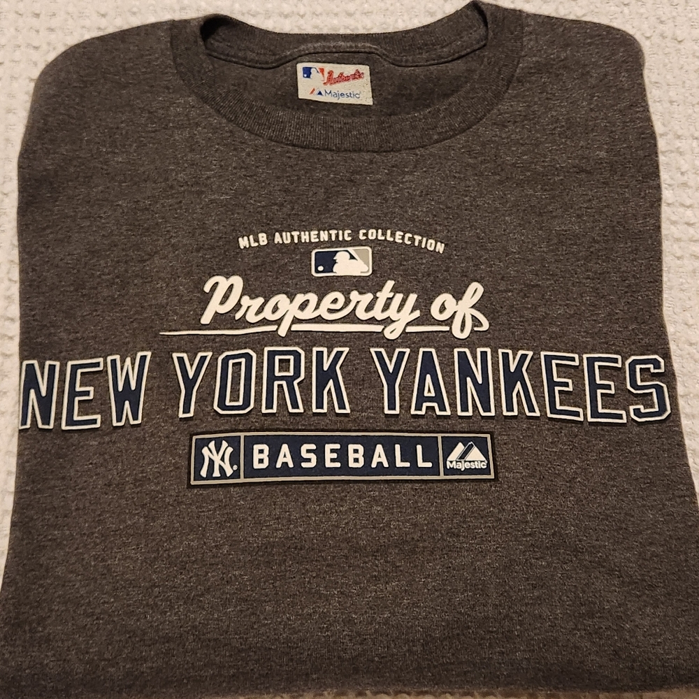 New York Yankees Long Sleeve Tee L